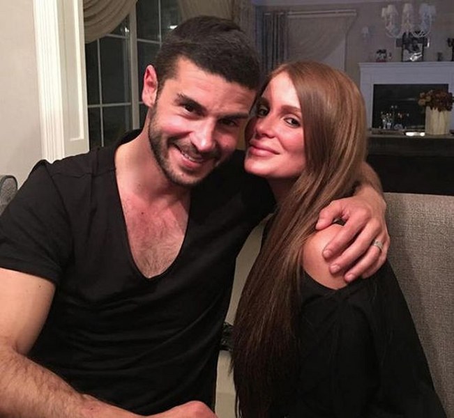 Merve Şarapçıoğlu ve Berk Oktay boşanıyor A24