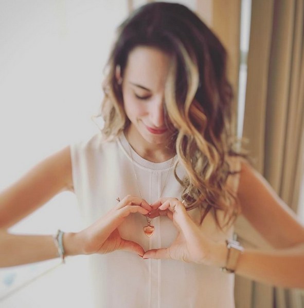 Şaşırtan ayrılık Ozan Doğulu ve Ece Doğulu tek celsede boşandı! (Ece Doğulu Kimdir?) A24