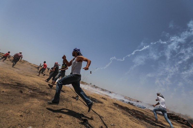 Gaz bombası Filistinli göstericiyi ağzından yaraladı A24