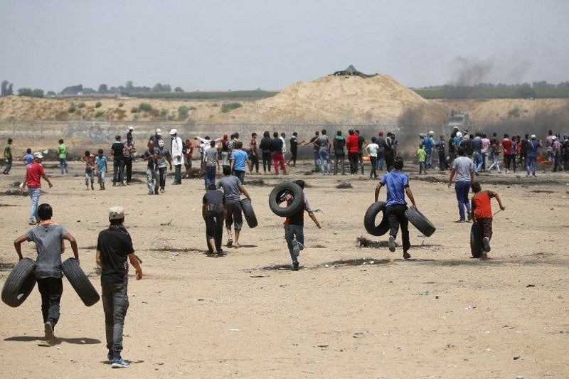 Gaz bombası Filistinli göstericiyi ağzından yaraladı A24