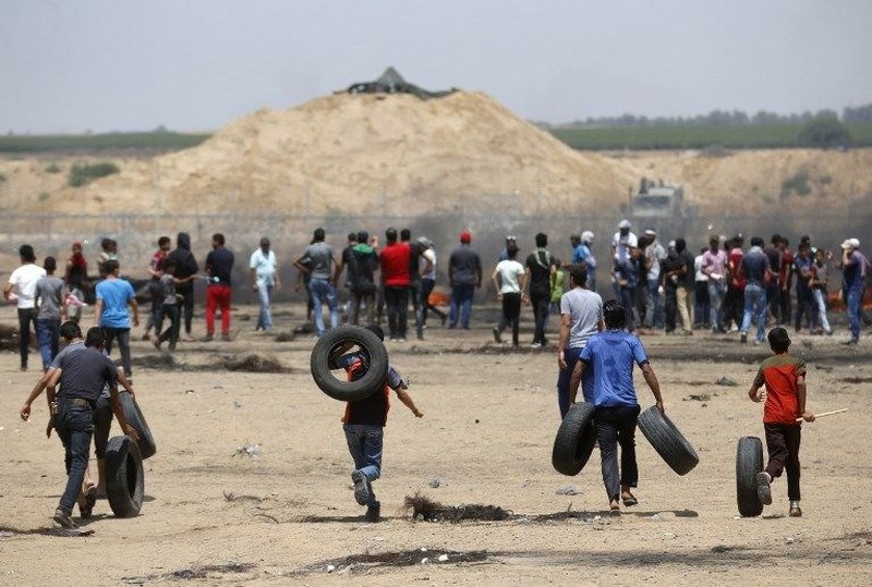 Gaz bombası Filistinli göstericiyi ağzından yaraladı A24