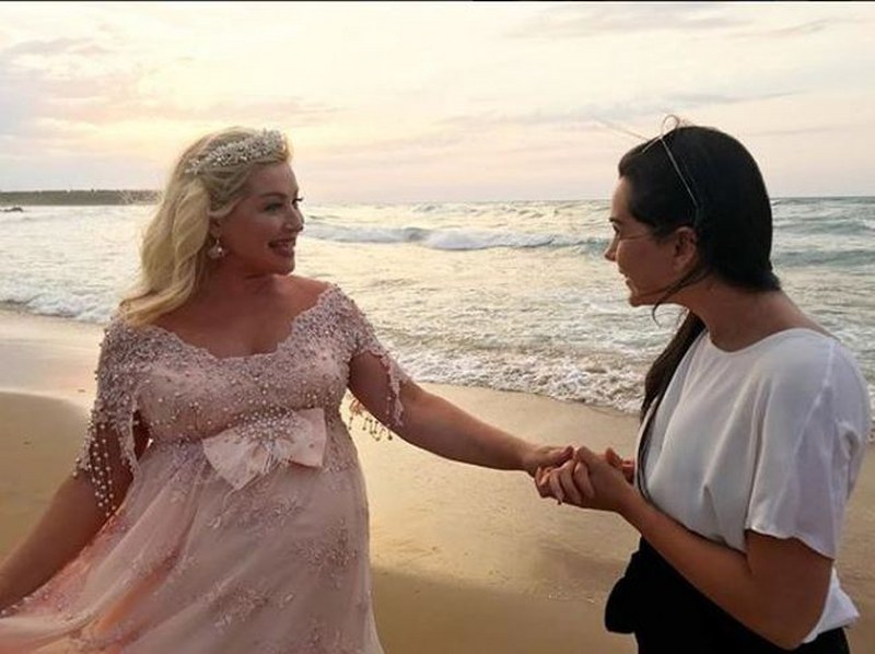 Zahide Yetiş'in hamilelik fotoğrafları A24