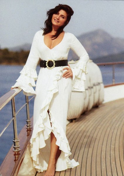 Sibel Can da photoshop kurbanı! Albümden çok bu fotoğraflar konuşuldu! A24