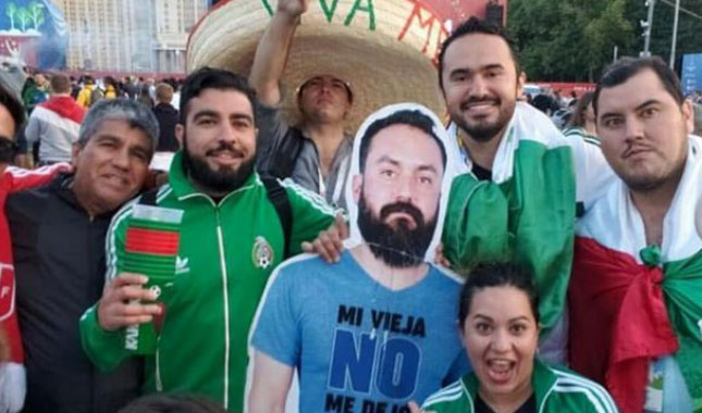 Karısından izin alamayan Meksikalı taraftarın maketi Dünya Kupası'na gitti A24