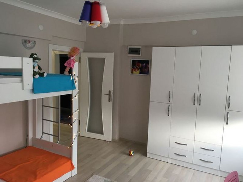 Esra Erol dar gelirli aileye yeni ev yaptırdı A24