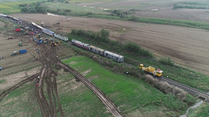 Tekirdağ Çorlu'daki tren kazasının havadan çekilen görüntüleri A24