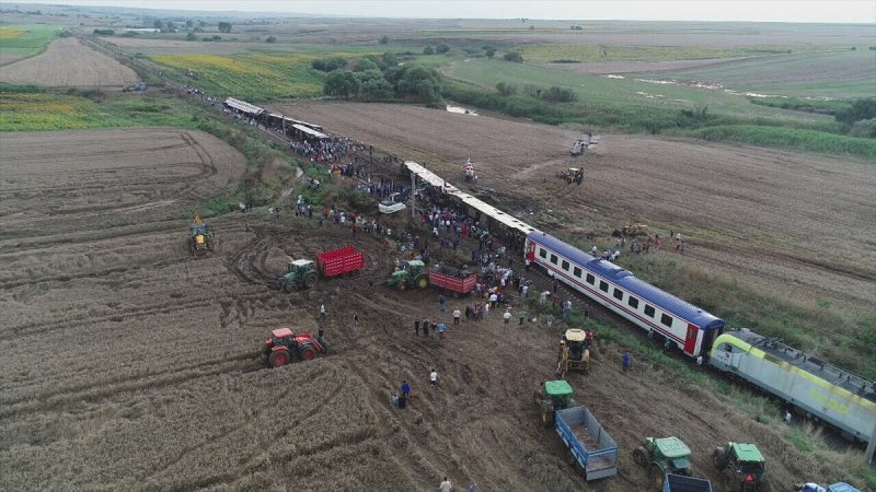 Tekirdağ Çorlu'daki tren kazasının havadan çekilen görüntüleri A24