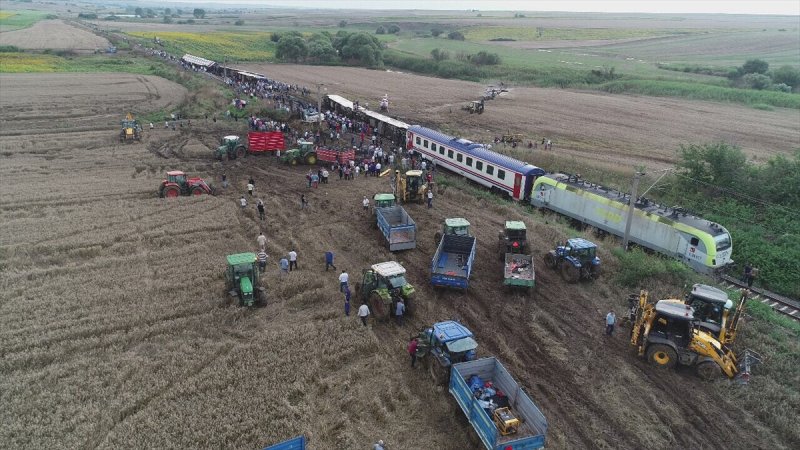 Tekirdağ Çorlu'daki tren kazasının havadan çekilen görüntüleri A24
