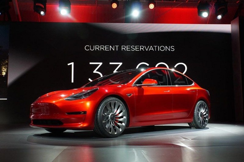 Tesla CEO'su Elon Musk açıkladı: 'KITT' gerçek oluyor A24