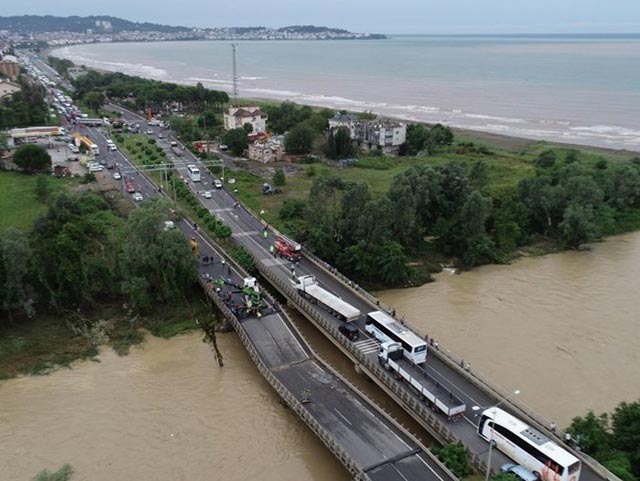 Ordu'daki sel felaketinden korkunç manzaralar A24