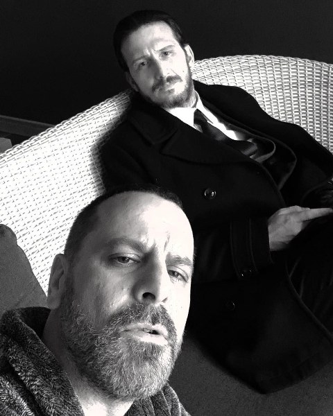 Cem Yılmaz'dan Karakomik Filmler paylaşımı (Ünlülerin set halleri) A24