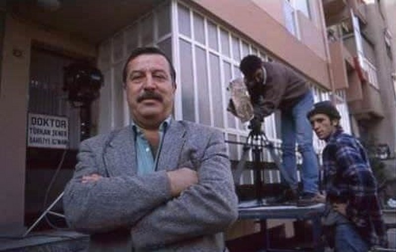 Cem Yılmaz'dan Karakomik Filmler paylaşımı (Ünlülerin set halleri) A24