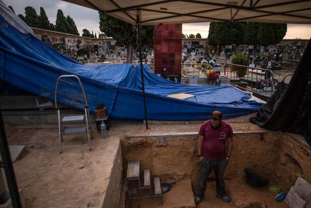 İspanya'da eski diktatör Francisco Franco'nun idam ettiği 100 kişinin mezarı bulundu A24