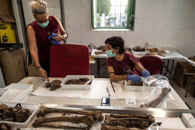 İspanya'da eski diktatör Francisco Franco'nun idam ettiği 100 kişinin mezarı bulundu A24