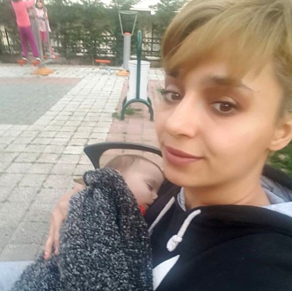 Yıldız Tilbe'nin neredeyse hiç bilinmeyen torunları Seyran ve Samira A24