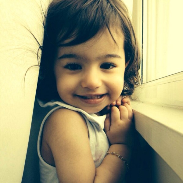 Yıldız Tilbe'nin neredeyse hiç bilinmeyen torunları Seyran ve Samira A24