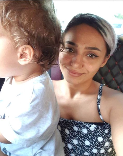 Yıldız Tilbe'nin neredeyse hiç bilinmeyen torunları Seyran ve Samira A24