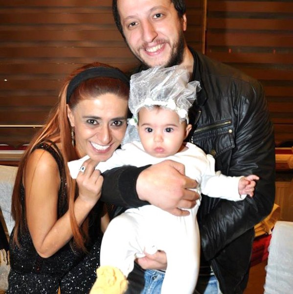 Yıldız Tilbe'nin neredeyse hiç bilinmeyen torunları Seyran ve Samira A24