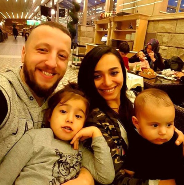 Yıldız Tilbe'nin neredeyse hiç bilinmeyen torunları Seyran ve Samira A24