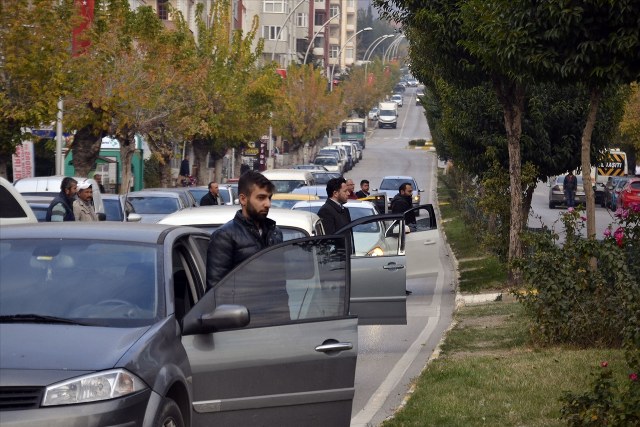 Bir 10 Kasım geleneği: 09.05'te hayat durdu A24