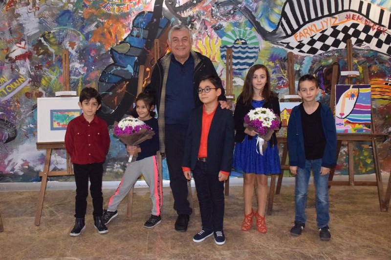 7'den 70'e Kasım'da Aşk Başkadır sergisi ziyaretçilerini bekliyor A24