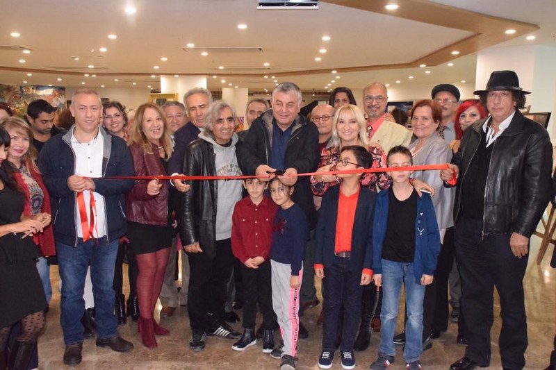 7'den 70'e Kasım'da Aşk Başkadır sergisi ziyaretçilerini bekliyor A24