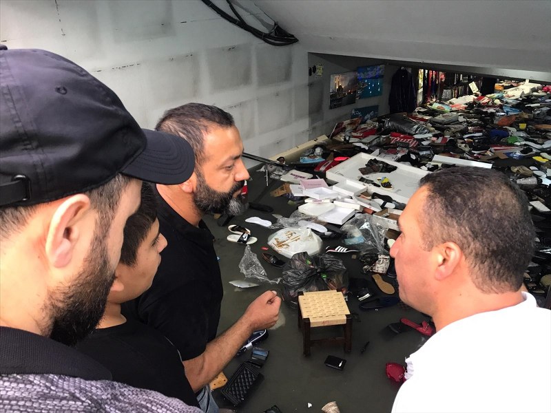 Yağmur sonrası İstanbul'dan şok manzaralar A24