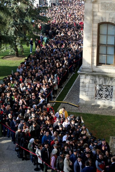 Dolmabahçe'de ziyaretçi rekoru kırıldı A24